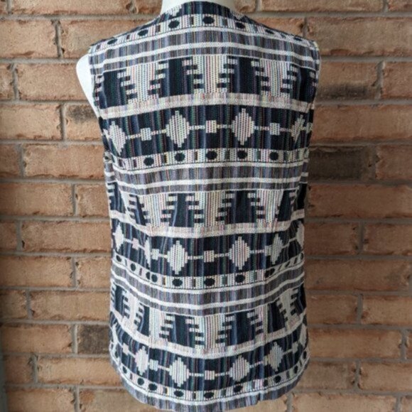 Kenneth Cole Reaction asymmetrical zip Aztec vest jacket - Picture 4 of 9